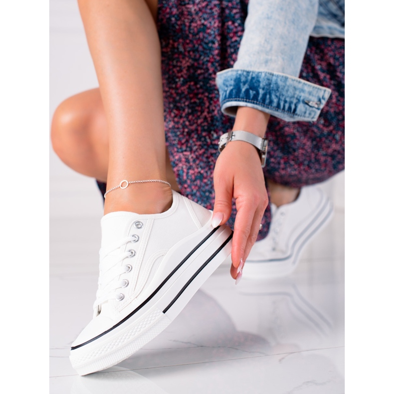 SHELOVET Zapatillas en la plataforma blanco 1