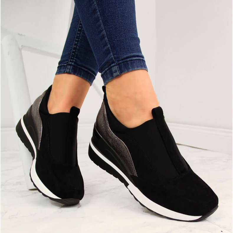 Deportivas cuña mujer negro y plata Vinceza 1