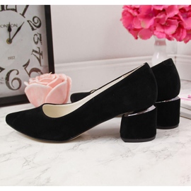 Zapatos de tacón sobre bloque decorativo de ante Juma negro 4