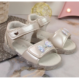 Sandalias de niña con velcro plateado beige plata 2