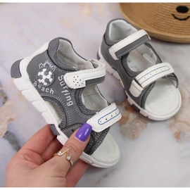 News Sandalias niño con velcro gris NOVEDADES 4