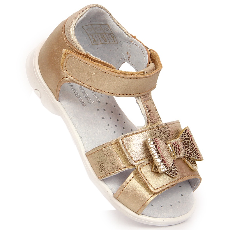 Sandalias niña con velcro dorado Kornecki 6309 1