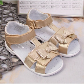 Sandalias niña con velcro dorado Kornecki 6309 3