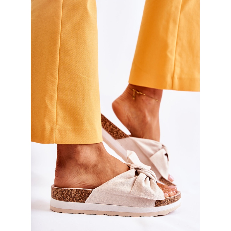 PG1 Pantuflas en la plataforma beige So Comfy 2 PG1 Pantuflas en la plataforma beige So Comfy 2