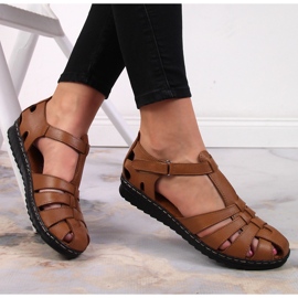 Sandalias de mujer de piel marrón con velcro T.Sokolski 5