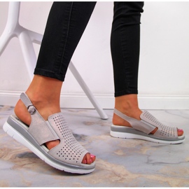 Cómodas sandalias de piel con elástico T.Sokolski beige 6