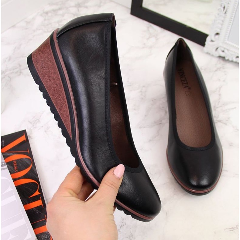 Zapatos de salón negros con cuña W Vinceza 1