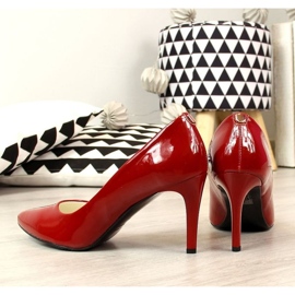 Zapatos de tacón en un stiletto lacado rojo W Juma 5