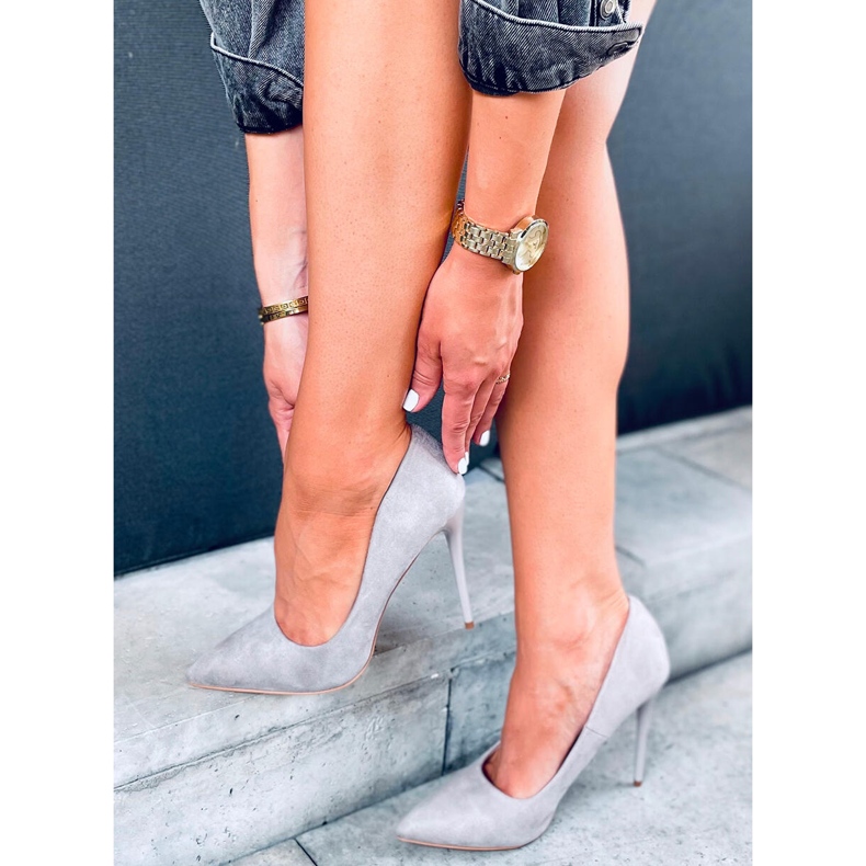 Bombas en un tacón de aguja Valeria Grey gris 2