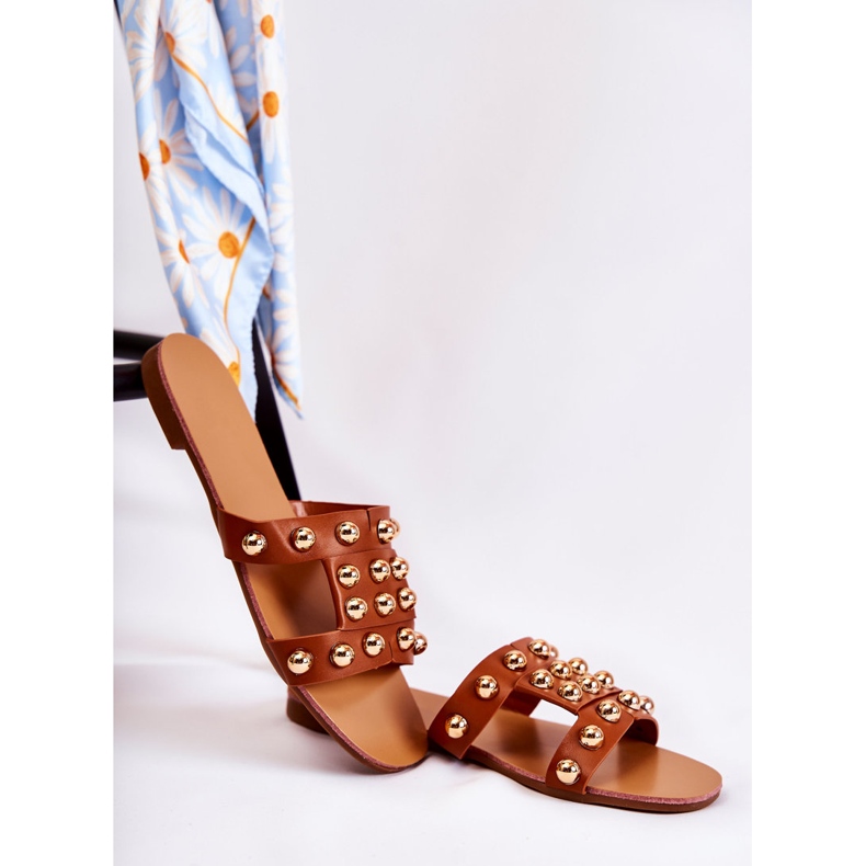 PG1 Pantuflas Clásicas Mujer Con Adornos Marrón Scotlyn 1