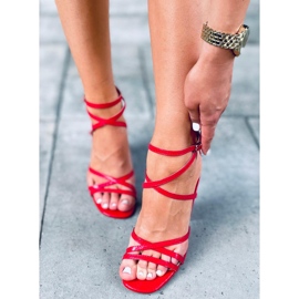 Sandalias rojas con tacón Judith rojo 5