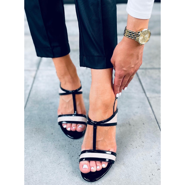 Sandalias Penny Apricot beige negro 1 Sandalias Penny Apricot beige negro 1