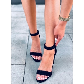 Sandalias Donna Black en el puesto negro 1
