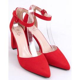 Bombas en el puesto de Lauren Red rojo 2