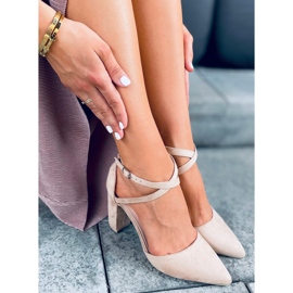 Bombas en el puesto Lizzie Beige 1