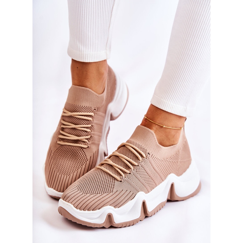 PG1 Zapatillas sin cordones Dayen de mujer en beige 1
