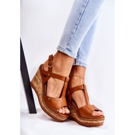 PG1 Sandalias clásicas de piel sobre cuña marrón Valorin 3