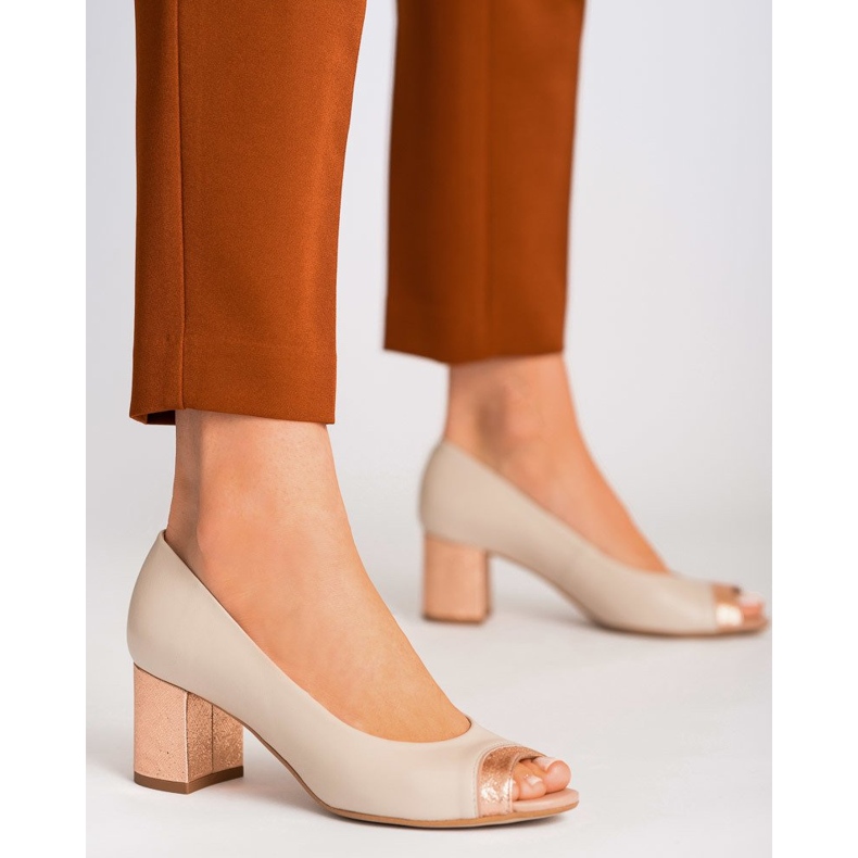 Marco Shoes Salón 1093P beige con tacón decorativo 1