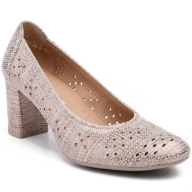 Marco Shoes Zapatos de salón beige con perforación para un pie más ancho 1