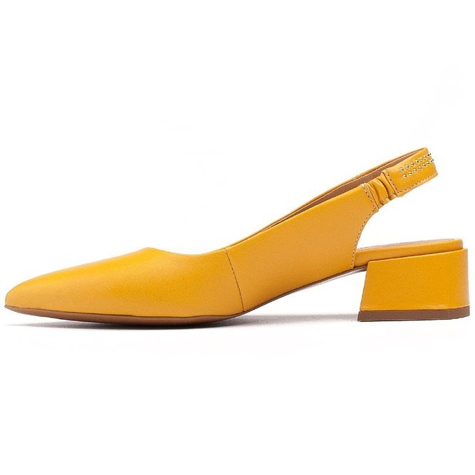 Marco Shoes Sandalias de piel amarilla con chorros decorativos amarillo 2