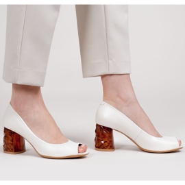 Marco Shoes Salón 1519P blanco con tacón 3D ámbar 1