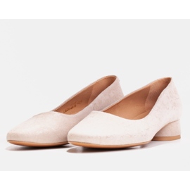 Marco Shoes Bailarinas beige con adornos florales 4