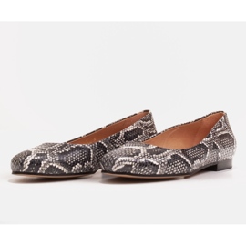 Marco Shoes Bailarinas grises y negras con motivo de serpiente 3