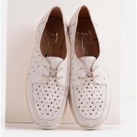 Radoskór Zapatos cómodos de cuña baja para un pie más ancho beige 2