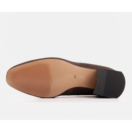 Marco Shoes Salón de ante marrón con cuello de pico 6