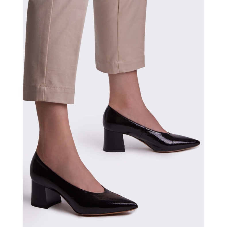 Marco Shoes Zapatos de tacón de mujer negros elegantes hechos de laca 2