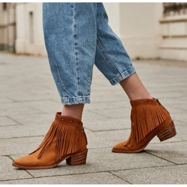 Marco Shoes Bota cowboy marrón claro confeccionada en ante natural con flecos naranja 8