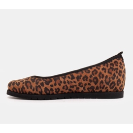 Marco Shoes Zapatos ligeros con una parte inferior muy suave y un refuerzo oculto. marrón 3