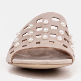 Marco Shoes Pantuflas de mujer elegantes con perlas y perforaciones beige 2
