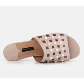 Marco Shoes Pantuflas de mujer elegantes con perlas y perforaciones beige 6