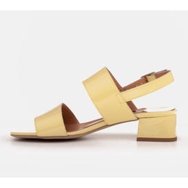 Marco Shoes Sandalias cinta con tacón revestido de piel amarillo 4