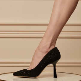 Marco Shoes Stilettos de ante natural con perforaciones decorativas negro 1