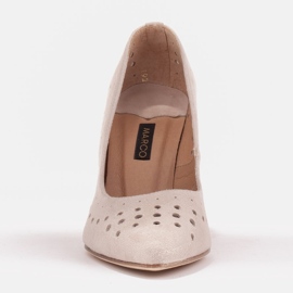 Marco Shoes Stilettos de ante natural con perforaciones decorativas beige 2