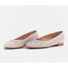 Marco Shoes Bailarinas de mujer con perforaciones en la parte superior beige 4