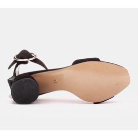 Marco Shoes Sandalias de piel para mujer con hebilla decorativa negro 6