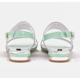 Marco Shoes Sandalias planas con laca y tacón metalizado verde 4