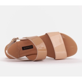 Marco Shoes Sandalias planas con laca y tacón metalizado beige 5