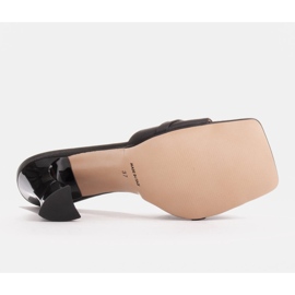 Marco Shoes Zapatillas de mujer de raso negro con cadena decorativa 8
