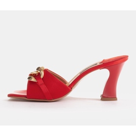 Marco Shoes Zapatillas de mujer en raso rojo con cadena decorativa 2