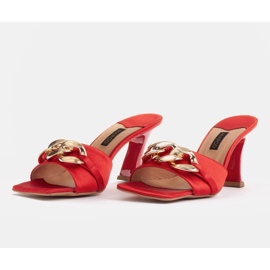 Marco Shoes Zapatillas de mujer en raso rojo con cadena decorativa 4