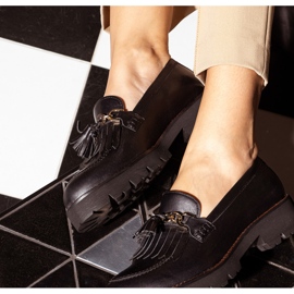 Marco Shoes Mocasines con cadena de oro sobre suela ligera negro 2