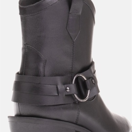 Marco Shoes Botas vaqueras Kaja con cinturón decorativo negro 4