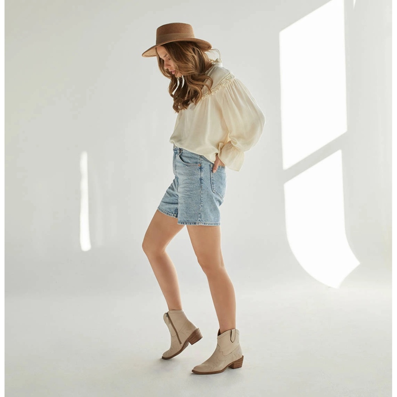 Marco Shoes Botas cowboy de piel con pespuntes decorativos 2188B-1278-042-1 beige 2