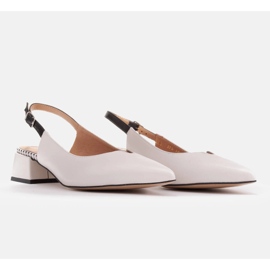 Marco Shoes Zapatos de salón bajos con tacón abierto hechos de delicada piel natural blanco negro 3