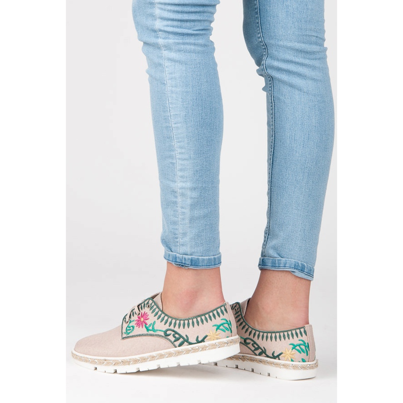 Kylie Zapatos de mujer con bordado rosa 1