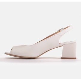 Marco Shoes Cómodas sandalias de mujer fabricadas en piel blanca. blanco 3